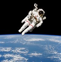 The Astronaut 　フーディ　Lサイズ The Astronaut フーディLサイズ