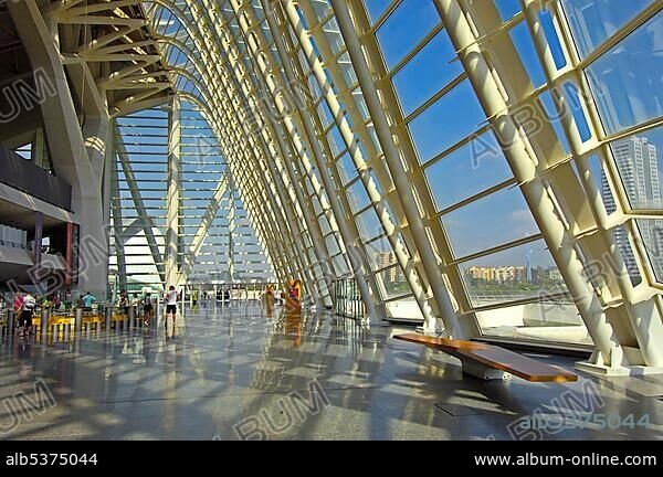 The Principe Felipe Science Museum, City of Arts and Sciences by Santiago Calatrava, Comunidad Valenciana, Valencia, Spain, Europe.