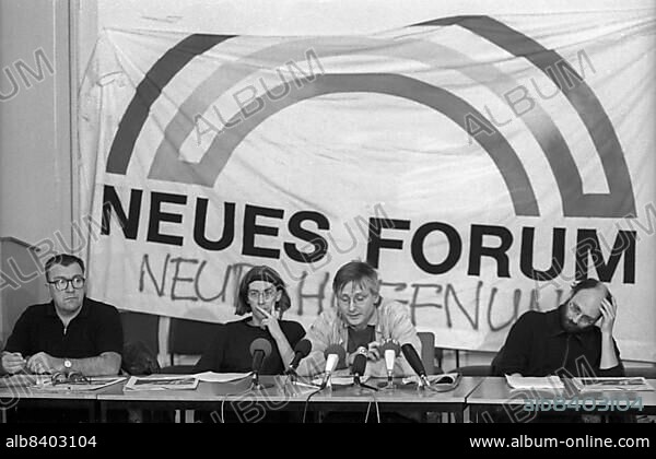 (l. to r.) Hans Schwenke, Civil Rights Committee 15 January, Wolfram Kempe, Klaus Wolfram, editor of the magazine of the New Forum die andere, Germany, Berlin, 19 March 1991, publication of the Stasi payrolls by die andere