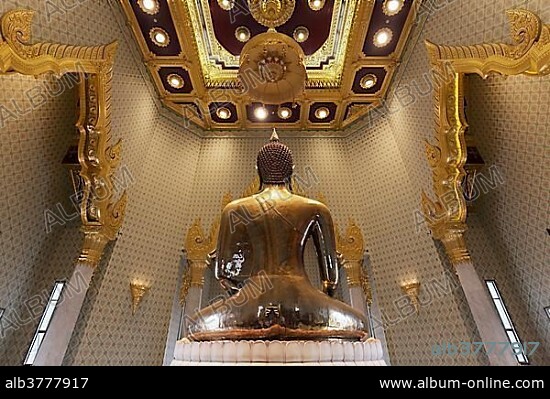World's largest solid gold Buddha statue, rear view, Temple of the Golden Buddha, Wat Traimit, Samphanthawong, Bangkok, Thailand, Asia.