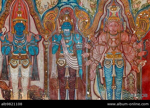 Old murals and sculptures inside the caves of the Buddhist temple and monastery Mulkirigala Raja Maha Vihara. The complex exist since 1500 years and is the most important cultural-historical temples of the region.