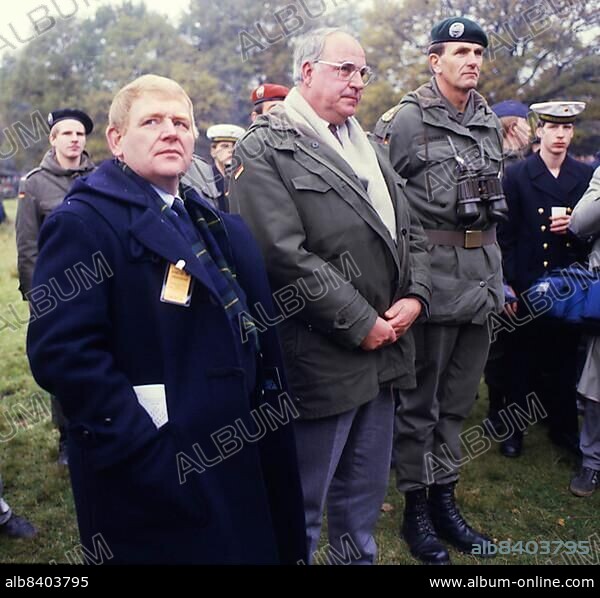 Wunstorf Chancellor Helmut Kohl (M) with military officers and Friedhelm Ost (l) at Nato Honour ca 1987-8.