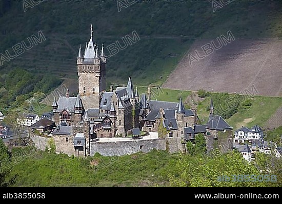 Reichsburg Cochem or Cochem Castle, Cochem, Rhineland-Palatinate, Germany, Europe.