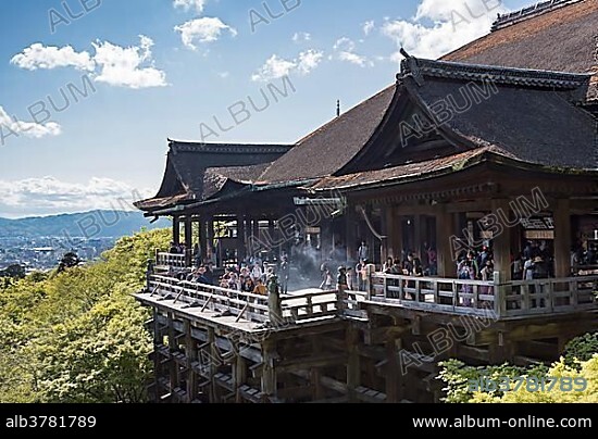Veranda of Main Hall, Kiyomizudera, Kiyomizu-dera, Temple, Kyoto, Japan, Asia.