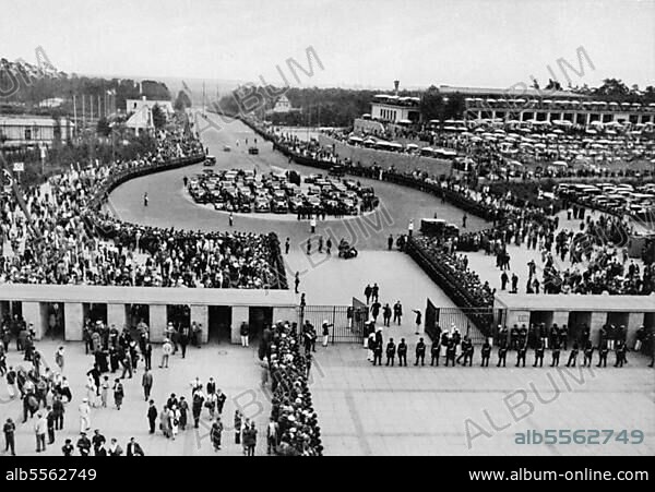 Adolf Hitler enters the stadium through the South Gate, 2 August 1936, start of the Olympic games.