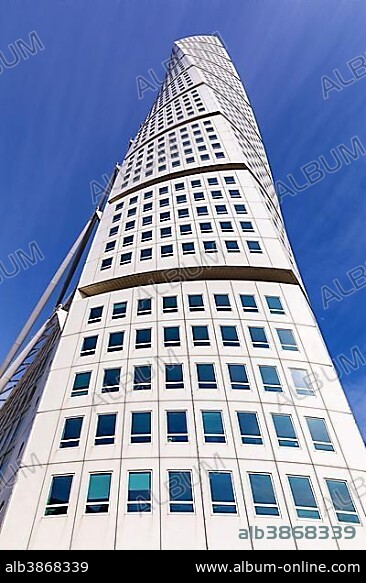Turning Torso, neo-futurist residential skyscraper, tallest building in Scandinavia, by Spanish architect Santiago Calatrava, Malmö, Sweden, Europe.