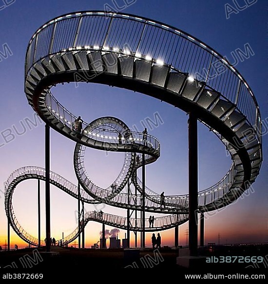 Landmark Tiger & Turtle - Magic Mountain, walk-in sculpture, Anger Park, artists Heike Mutter und Ulrich Genth, Duisburg, North Rhine-Westphalia, Germany, Europe.