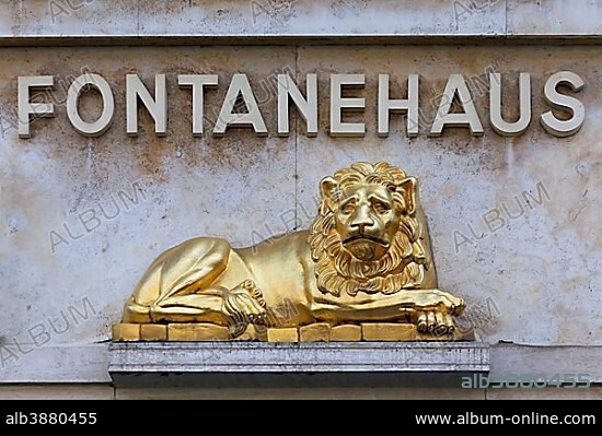 Golden lion and lettering "Fontanehaus" at the birthplace of the writer Theodor Fontane, Neuruppin, Ostprignitz-Ruppin, Brandenburg, Germany, Europe.