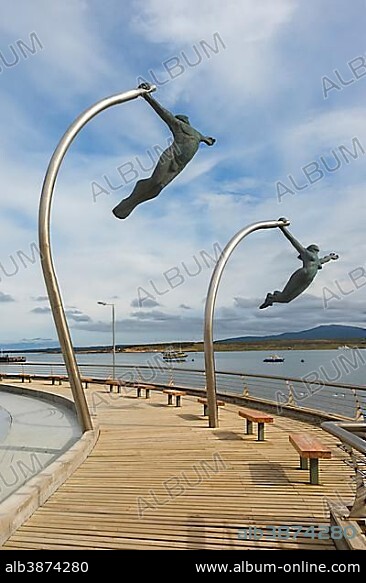 Amor al Viento, Love of the Wind, sculpture on the waterfront, Puerto Natales, Patagonia, Chile, South America.
