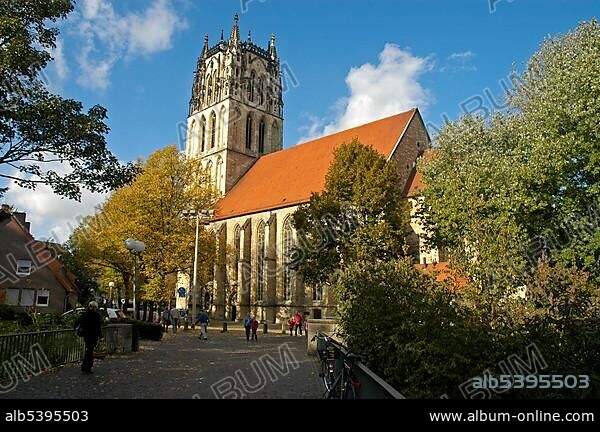 Liebfrauenkirche, Muenster, North Rhine-Westphalia, Germany, Europe.