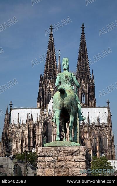 Monument to Kaiser Wilhelm, Cologne Cathedral, Cologne, North Rhine-Westphalia, Germany, Europe.