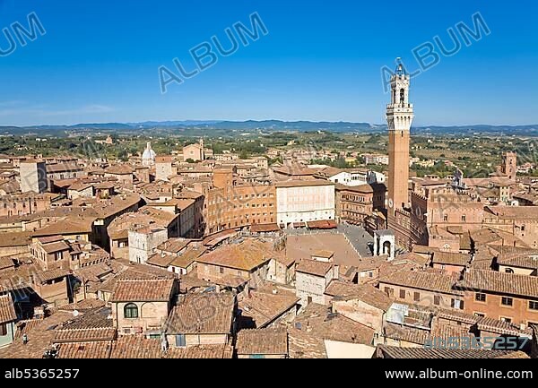 Look over Siena with Palazzo Pubblico and Torre del Mangia Piazza del Campo Siena Tuscany Italy.