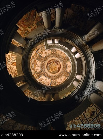 Royal staircase of the Palazzo Farnese in Caprarole. Architect: Giacomo Barozzi da Vignola . Décor: Antonio Tempesta. 1580-1583. Giacomo (or Jacopo) Barozzi da Vignola (Vignola, 1507 - Rome, 1573). Antonio Tempesta (Florence, 1555 - Rome, 1630).