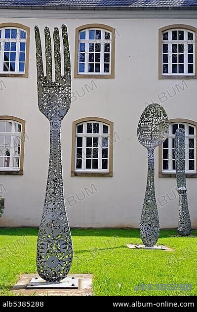 Forks, spoons, knives, cutlery, sculpture, Deutsches Klingenmuseum German knife museum, Graefrath, Solingen, Bergisches Land region, North Rhine-Westphalia, Germany, Europe.