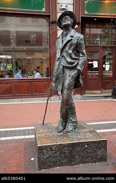 Statue of James Joyce in Dublin, Republic of Ireland, Europe.