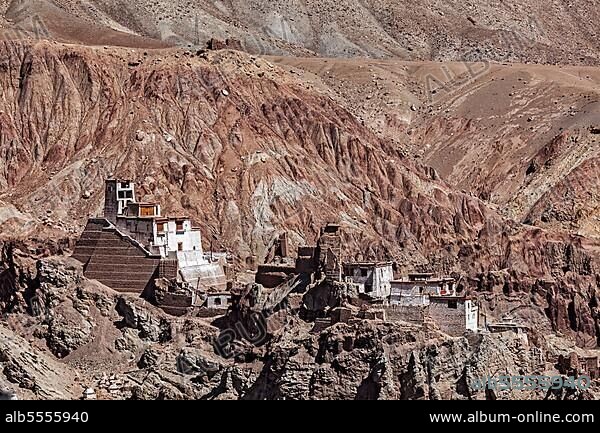 Basgo Gompa (Tibetan Buddhist monastery) . Ladakh, India, Asia.
