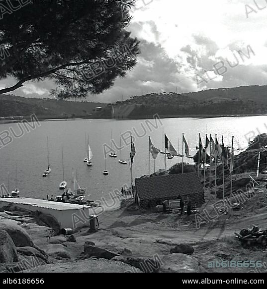 PANTANO DE SAN JUAN - FOTOGRAFIA EN BLANCO Y NEGRO - AÑOS 60.