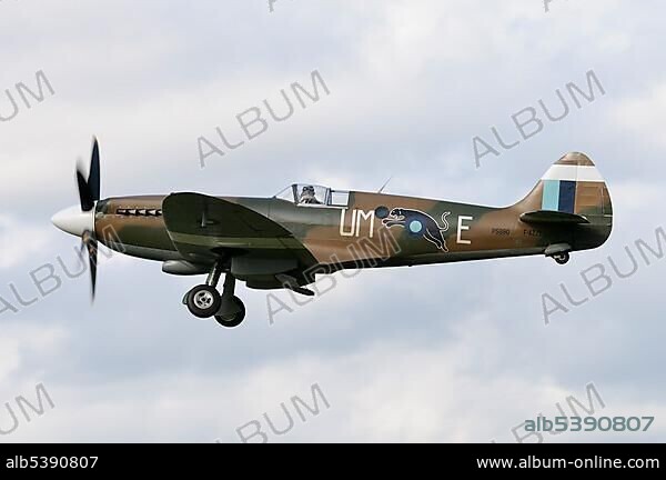 British fighter aircraft Supermarine Spitfire MK2, Europe's largest meeting of vintage planes at Hahnweide, Kirchheim-Teck, Baden-Wuerttemberg, Germany, Europe.