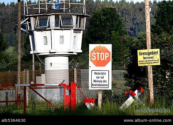 Warning signs at inner-German border, Stop sign, observation tower of the border troops of the GDR, border watchtower, GDR border tower in Mödlareuth, former divided city at the German-German border, Little Berlin, German-German museum, Cold War.