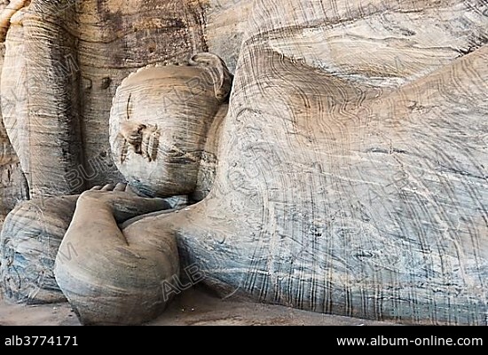 Reclining Buddha, Gal Vihara, Polonnaruwa, Sri Lanka, Asia.