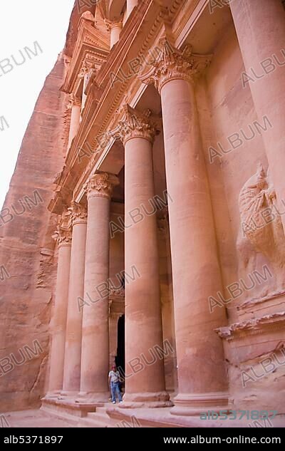 The Treasury, El Khazneh from the siq, Petra, Jordan, Southwest Asia, Asia.