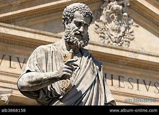 Monumental statue of Saint Peter the Apostle in front of Saint Peter's Basilica, Piazza San Pietro, St. Peter's Square, Vatican City State, Italy, Europe.