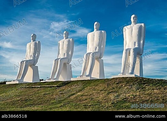 Huge sculptures, Mennesket ved Havet, by Svend Wiig Hansen, 1995, landmark of Esbjerg, Esbjerg, Region of Southern Denmark, Denmark, Europe.
