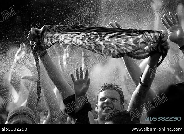 Concert of the rock group "Simple Minds" on 01.09.1991 at the Loreley open-air stage, St. Goarshausen, Rhineland-Palatinate, Germany, Europe.