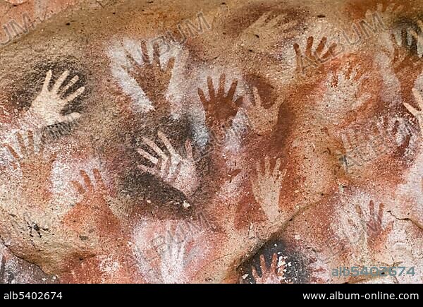 Cave paintings in Cueva de las Manos, Cave of the Hands, UNESCO World Heritage Site, Perito Moreno, Santa Cruz, Patagonia, Argentina, South America.