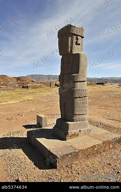 Monolith in the Temple of Kalasasaya at Tihuanaku, UNESCO World Heritage Site, La Paz, Bolivia, South America.