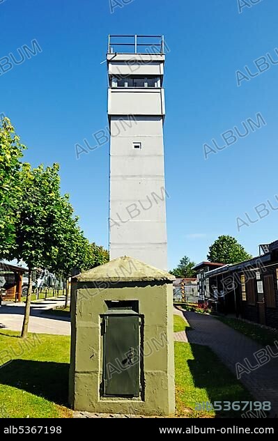 Observation tower of the GDR at the Grenzmuseum Schifflersgrund border museum at the former inner-German border, Sickenberg, Thuringia, Germany, Europe.