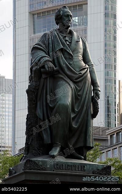 Goethe monument, Goetheplatz square, Frankfurt am Main, Hesse, Germany, Europe.