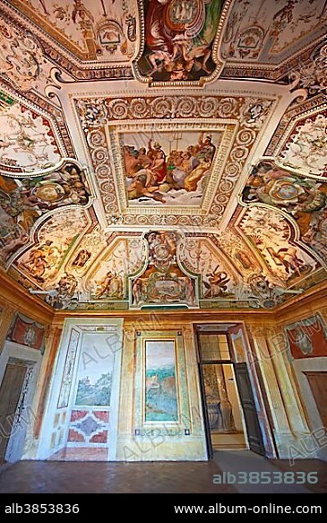 Room of Hercules, Sala di Ercole, Renaissance frescoes depicting the deeds of Hercules, Villa d'Este, UNESCO World Heritage Site, Tivoli, Lazio, Italy, Europe.