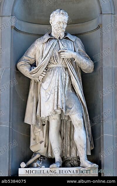Statue of Michelangelo Buonarroti, Uffizi art museum, Galleria degli Uffici, Florence, Tuscany, Italy, Europe.