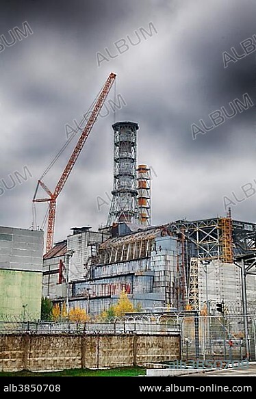 Destroyed reactor 4, Chernobyl, Kiev Oblast, Ukraine, Europe.