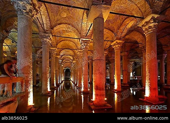 Yerebatan Cistern or Basilica Cistern, also Sunken Palace, Sultanahmet, Istanbul, European side, Istanbul Province, Turkey, European side, Europe.