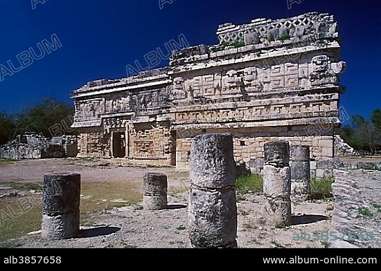 Nunnery, Mayan ruins of Chichen Itza, Yucatan, Mexico, North America, Central America.