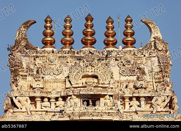 Top of the Gopuram, gate tower, Chennakesava Temple, Hoysala style, Belur, Karnataka, South India, India, South Asia, Asia.