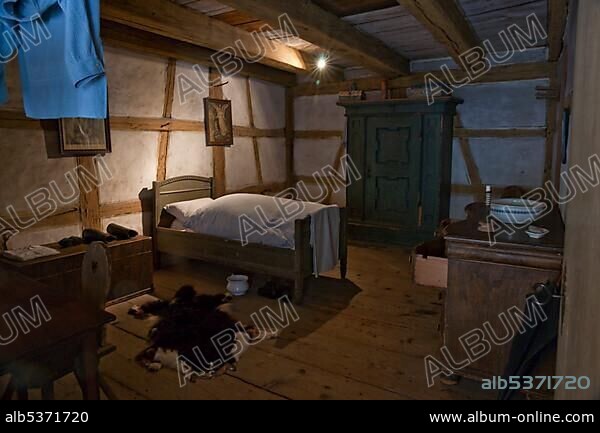 Servants' chamber, bourgeois life in the 19th century in Stein am Rhein on display at the Lindwurm Museum, Canton of Schaffhausen, Switzerland, Europe.