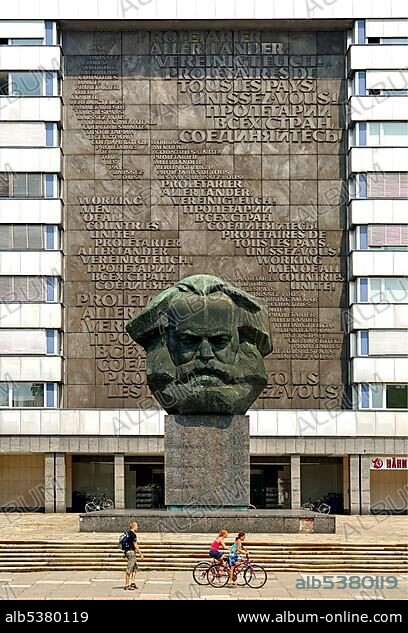 Karl Marx Monument, sculpturer Lew Kerbel, Chemnitz, Saxony, Germany, Europe.