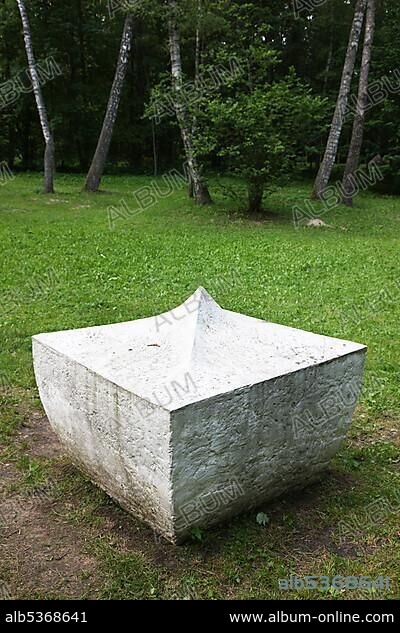 Sculpture, Symbol of Europos Parkas, by Gintaras Karosas, work of art in the Park of Europe, an open air art museum near the geographical center of Europe, near Vilnius, Lithuania, Baltic States, Northeastern Europe, Europe.