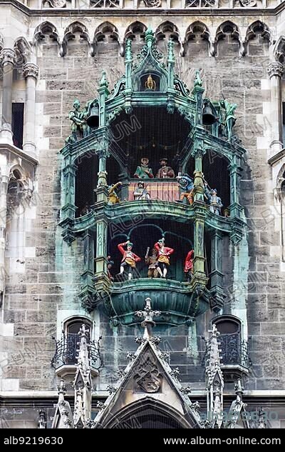 The Rathaus-Glockenspiel in Munich.