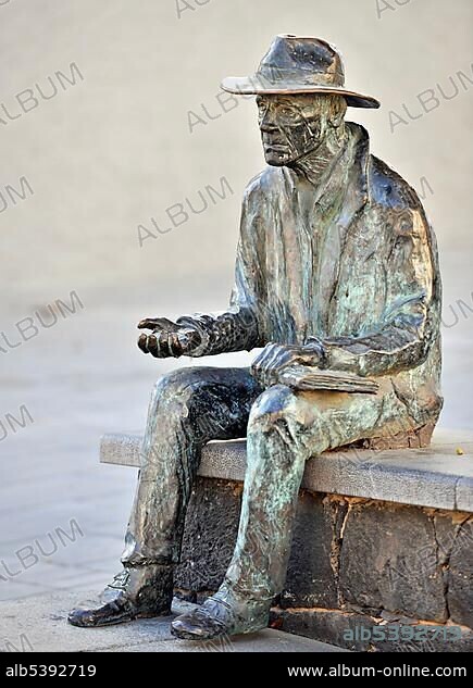 Sculpture, homage to the artist Suso MACHIN, designed by Silverio Lopez, Puerto del Rosario, Fuerteventura, Canary Islands, Spain, Europe.