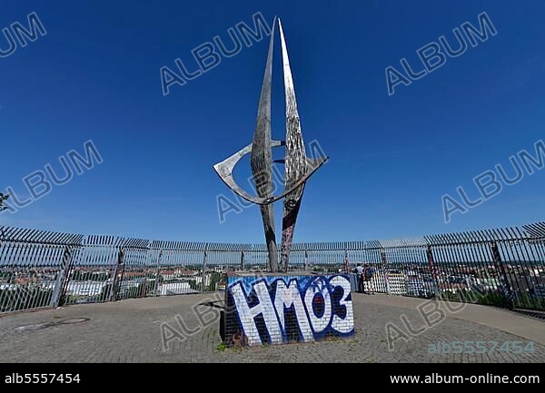 Monument to German Reunification, Flak Tower, Volkspark Humboldthain, Gesundbrunnen, Mitte, Berlin, Germany, Europe.