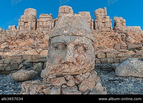 Mount Nemrut sanctuary, UNESCO World Heritage Site, Zeus Head, ruins of the Commagene civilization, 1st century B.C., Mount Nemrut, Eastern Turkey.