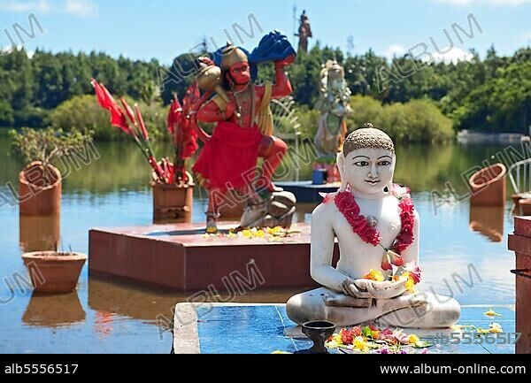 Hanuman, Indian Ocean, Monkey God, Buddha, Vishnu, Saint Hindu Lake Ganga Talao, Grand Bassin, Mauritius, Africa.