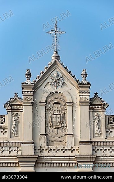 Santa Cruz Cathedral Basilica, Fort Kochi, Kochi, Cochin, Kerala, India, Asia.