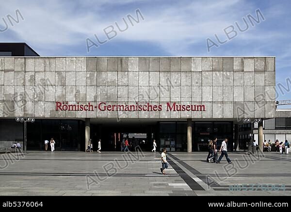 Roemisch-Germanisches Roman-Germanic Museum at Roncalliplatz square, old town, Cologne, Rhineland, North Rhine-Westphalia, Germany, Europe.