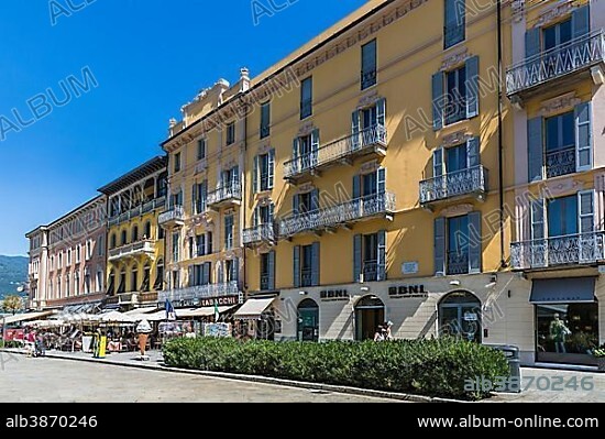 City center, Como, Como Lake, Como Province, Lombardy, Italy, Europe.