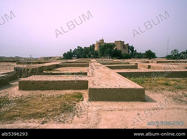 Foundation walls with castle, ruined city, old Persian city Susa or Schusch, province Chuzestan, Iran, Asia.